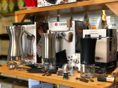 Kaffeeemühlen aus Kunststoff/Edelstahl/Glas